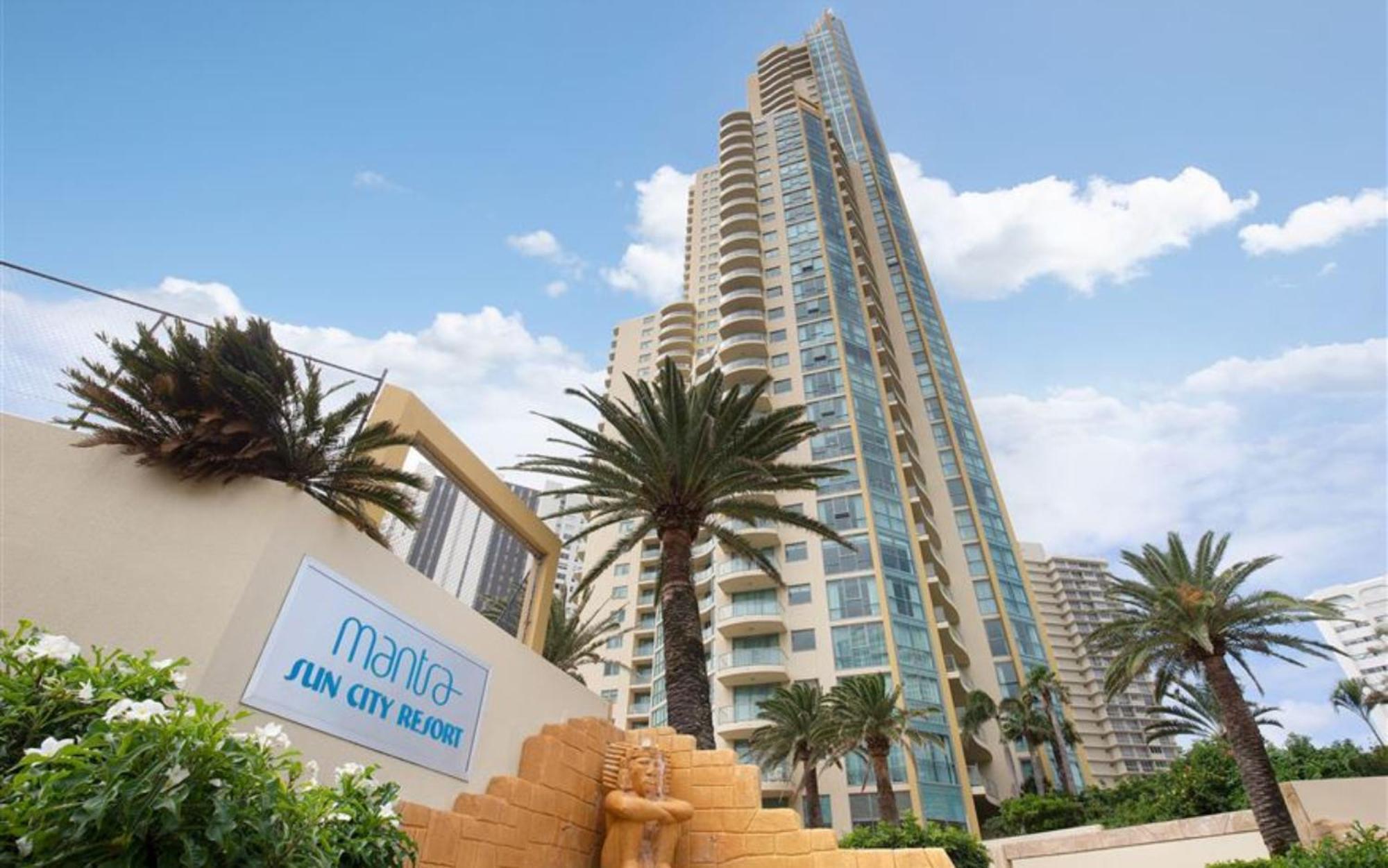Apartment Prime Views From 4 Bedroom Newly Renovated Ocean Unit At Sun - Q *