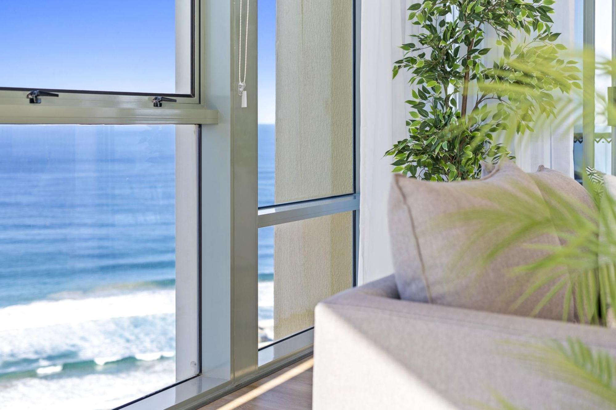 Apartment Prime Views From 4 Bedroom Newly Renovated Ocean Unit At Sun - Q Gold Coast