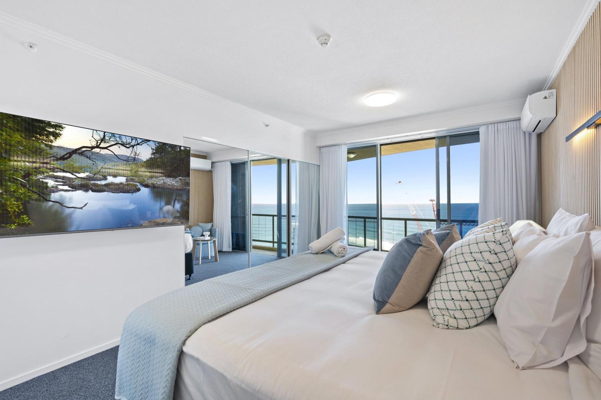 Prime Views From 4 Bedroom Newly Renovated Ocean Unit At Sun - Q *